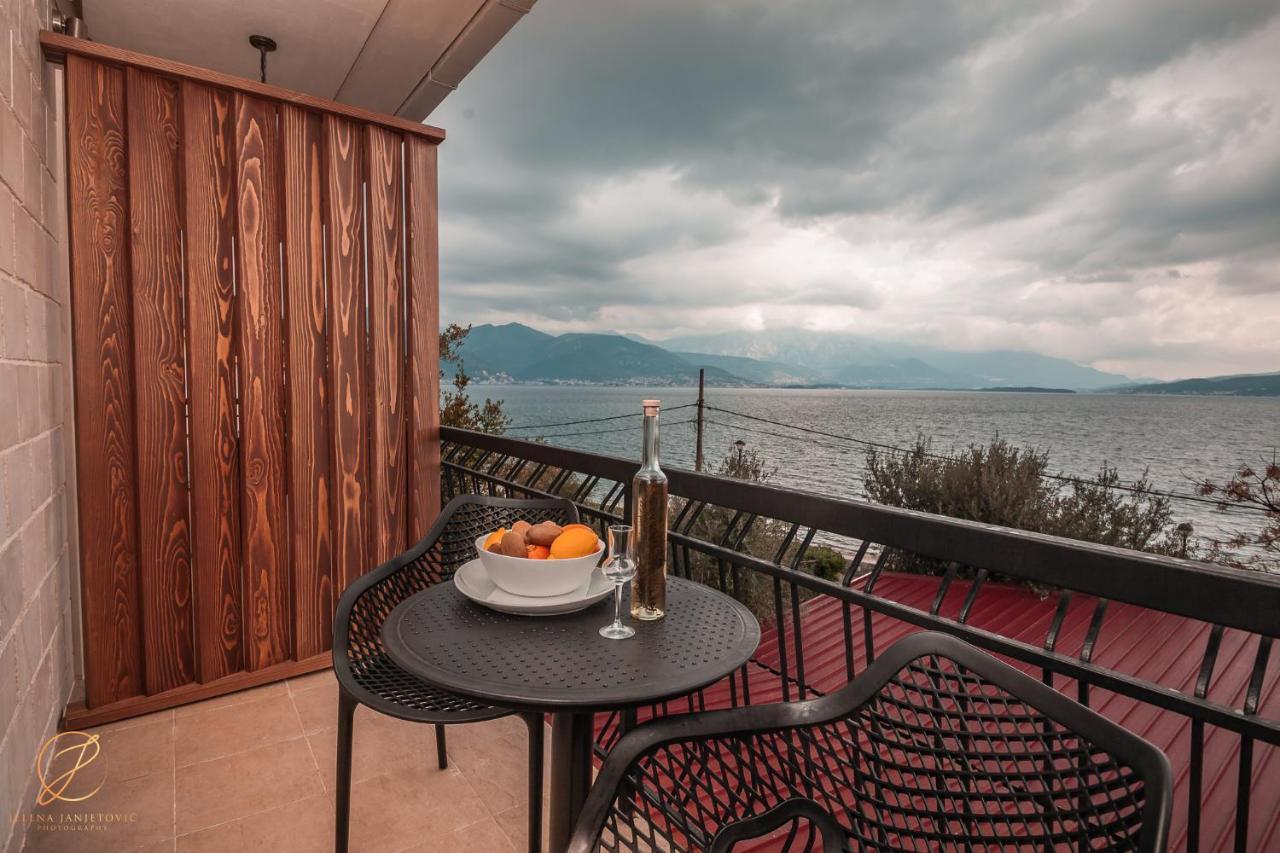 Barka B'N'B - Elegant Seaview Rooms Herceg Novi Exterior foto